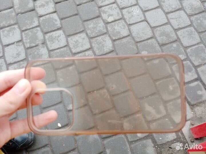 Чехол от Айфона 12 есть царапина