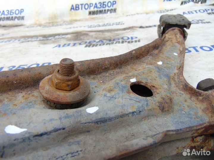 Рычаг передний левый для Nissan Almera 1995-2001г