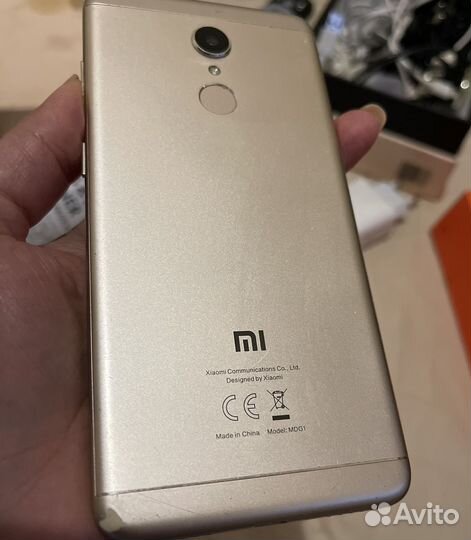 Xiaomi Redmi 5, 2/16 ГБ