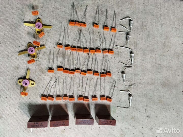 Стабилитроны