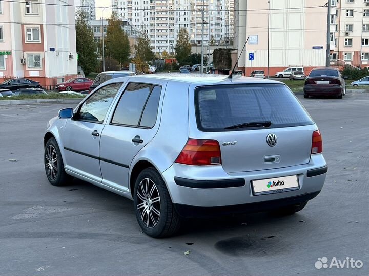 Volkswagen Golf 1.6 AT, 2002, 220 000 км