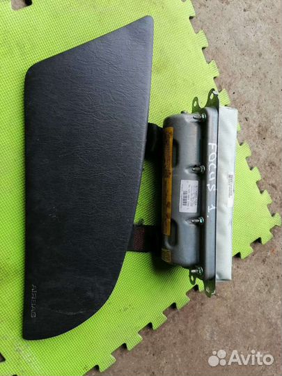 Подушка безопасности на торпеду Форд Фокус 1