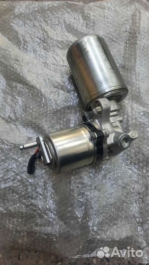 Насос тормозной системы Toyota Land Cruiser 200