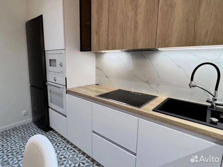 Кухонный гарнитур на заказ от фабрики