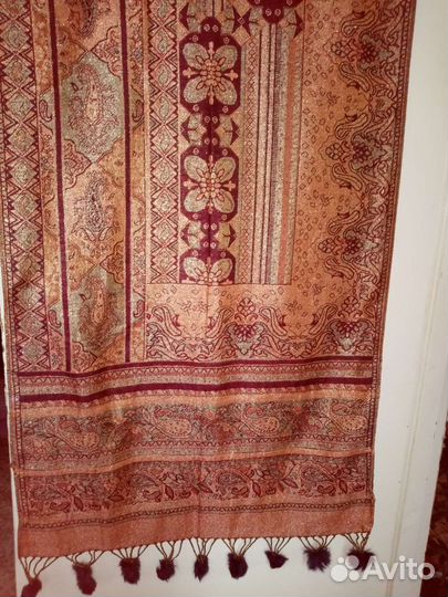 Шарфы и палантины