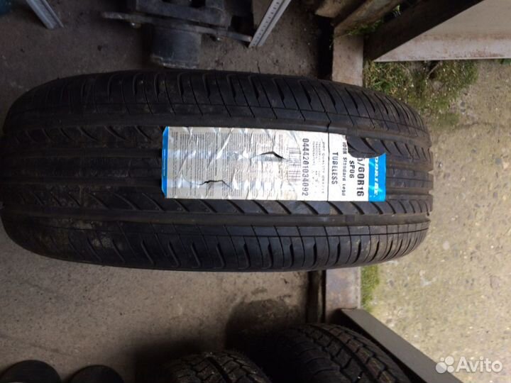 Goodride AD 156 235/60 R16