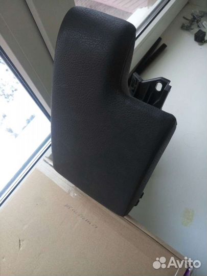 Подлокотник оригинал с bmw e46