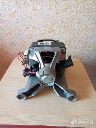 Мотор для стиральной машины indesit