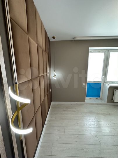 2-к. квартира, 60 м², 6/22 эт.