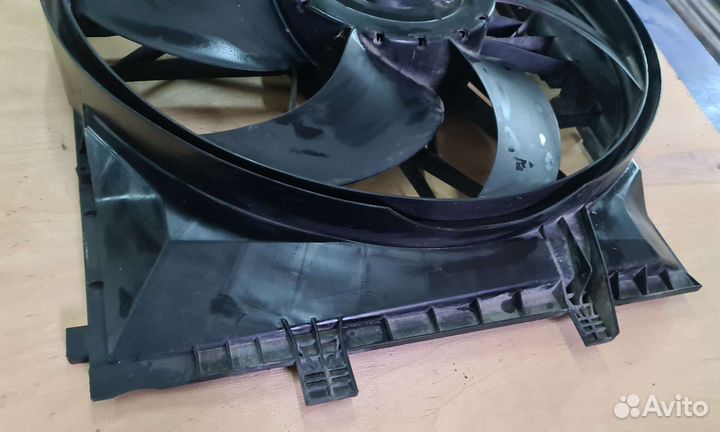 Радиатор охлаждения двигателя Mercedes W203