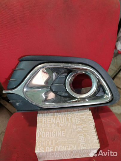 Противотуманная фара Рено Логан 2