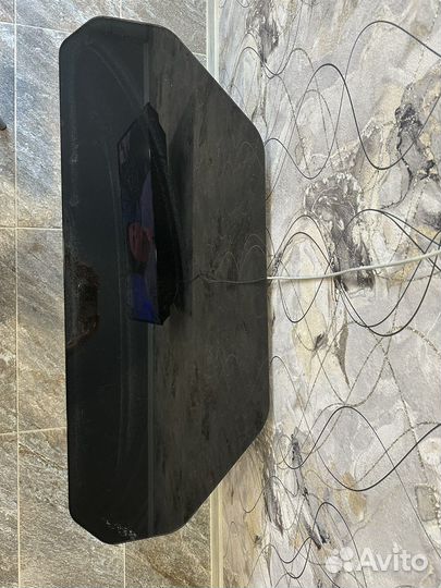 Столик под тв