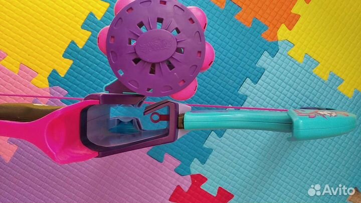 Игровой лук со стрелами