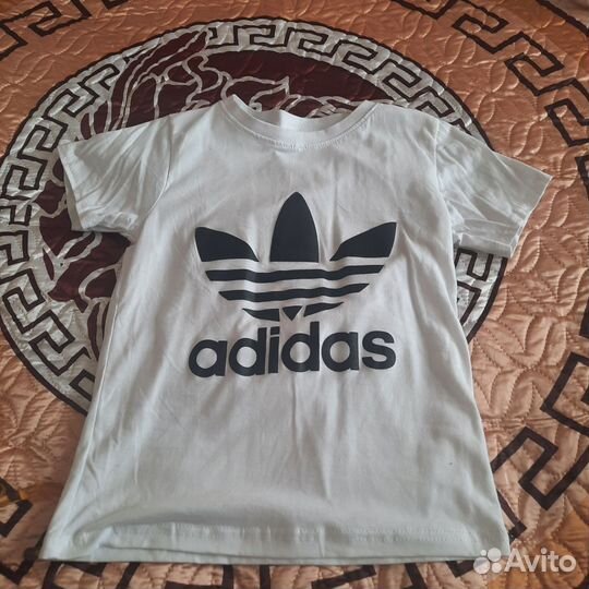 Футболки новые для мальчика 146р