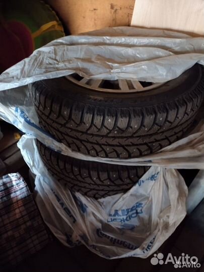Firestone Ice Cruiser 7 195/65 R15