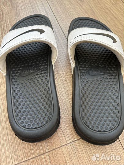 Шлепки nike б/у