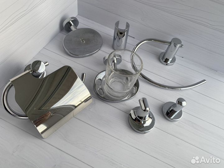 Держатель для туалетной бумаги пакетом