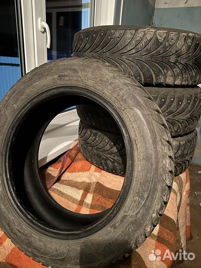 Sava Eskimo Stud 185/60 R15 88