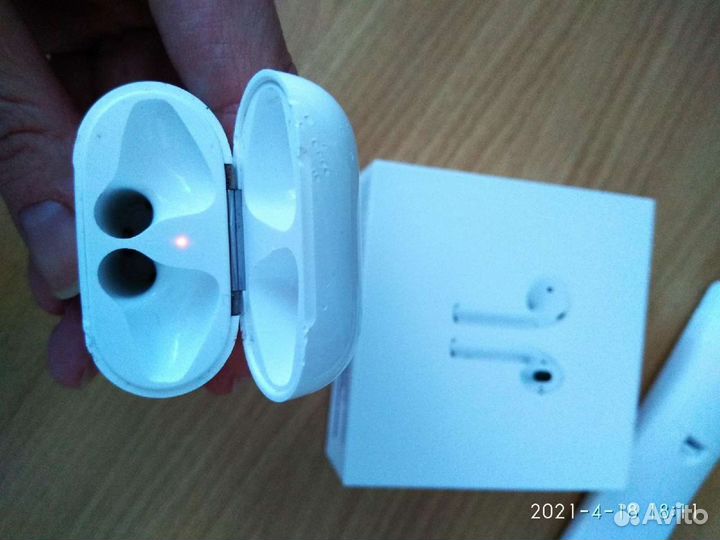 Зарядка для наушников airpods