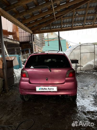 Toyota Vitz 1.0 AT, 2000, 300 000 км