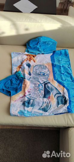 Полотенце с капюшоном и плавки