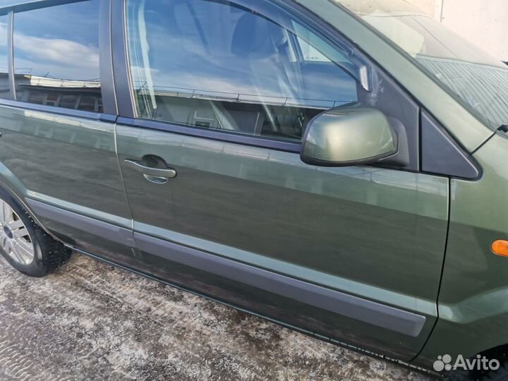 Дверь передняя правая Ford Fusion