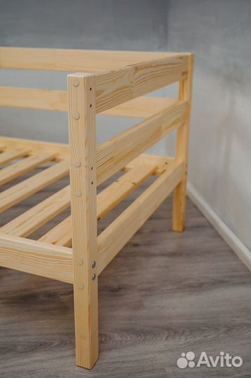 Кровать детская