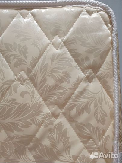 Матрас с основанием