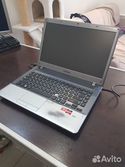 14” Samsung AMD A10/6Gb/320Gb+ HD 7670M 2Gb