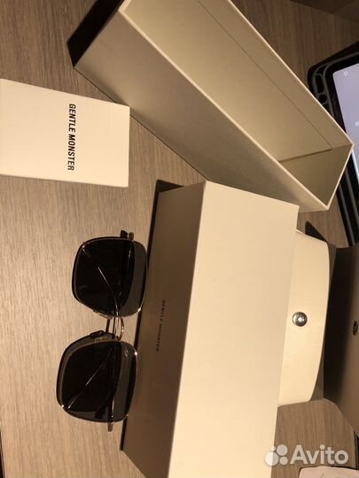 Солнцезащитные очки gentle monster