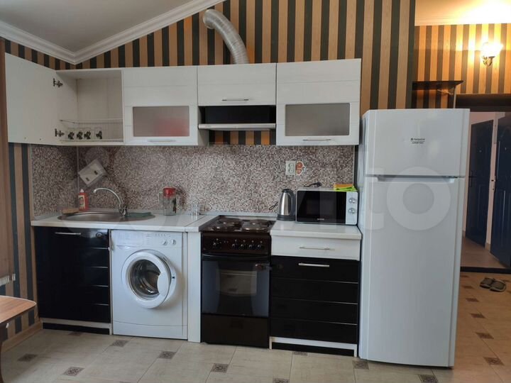 2-к. квартира, 45 м², 3/3 эт.