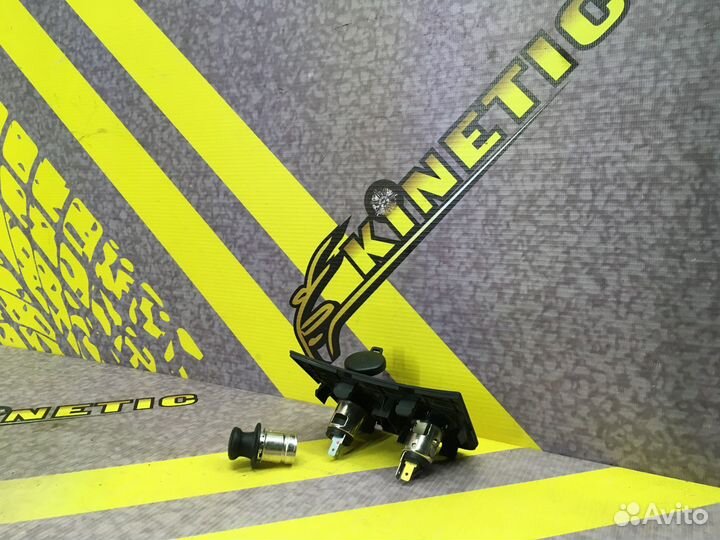 Блок прикуривателя Панель консоли Солярис Рио 3