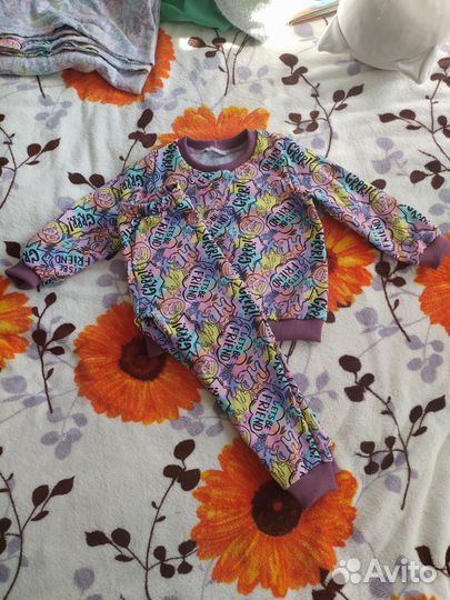 Детский костюм весна-осень 92-98 размер