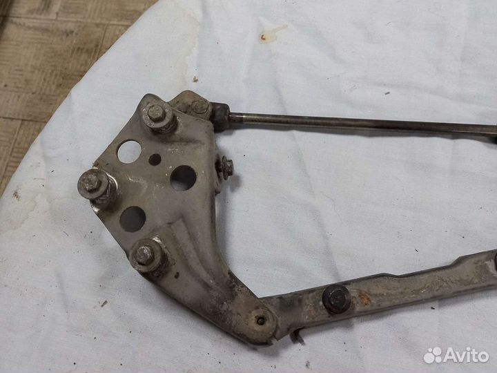 Петли капота Мерседес W210