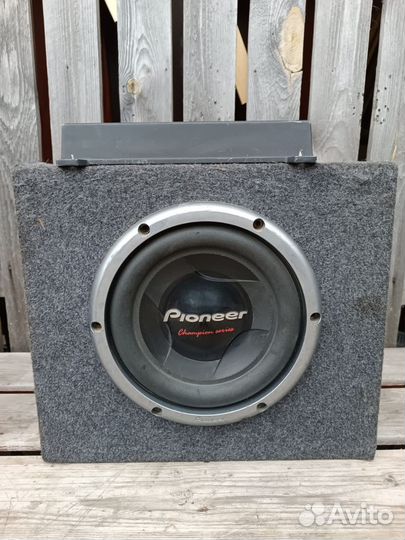 Активный сабвуфер