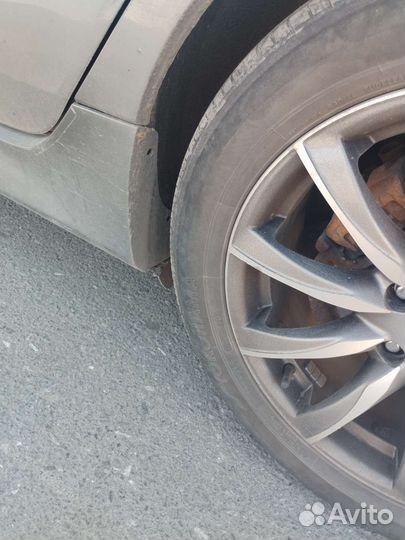 Yokohama BluEarth E70 215/55 R17