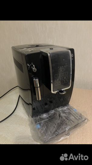 Новая кофемашина De'Longhi ecam350.15.B