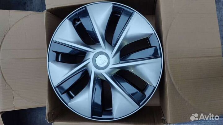 Новые оригинальные диски Tesla Y