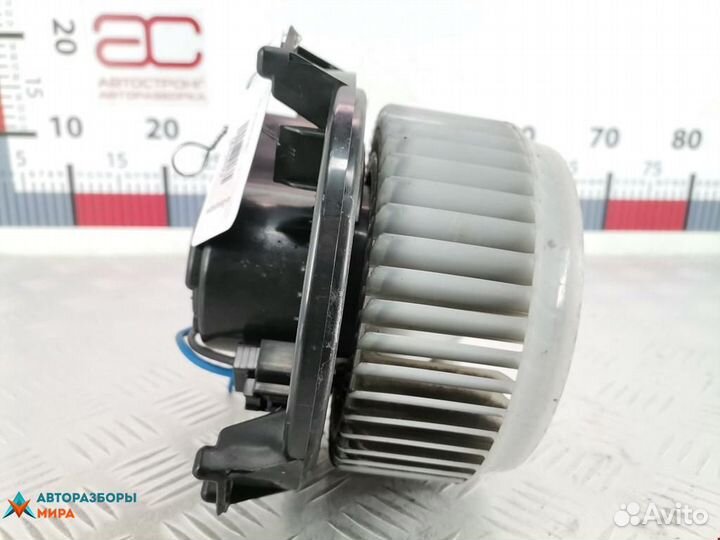 Моторчик печки Toyota RAV4 2 (XA20) рест. 2005