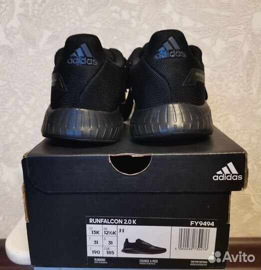 Кроссовки adidas 30