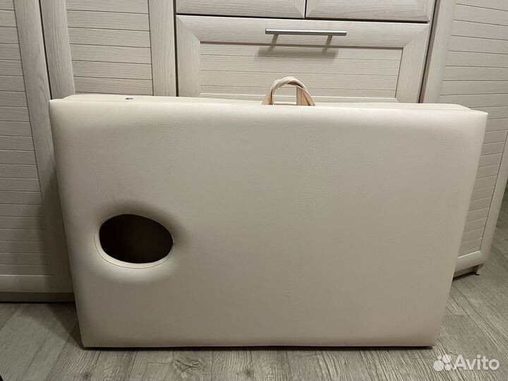 Стол массажный