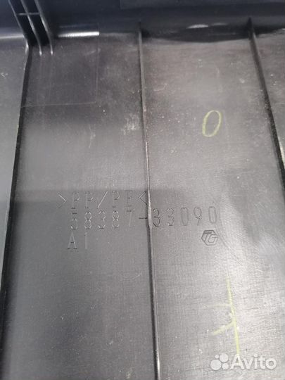 Накладка замка багажника Toyota Camry ACV40 2006-2