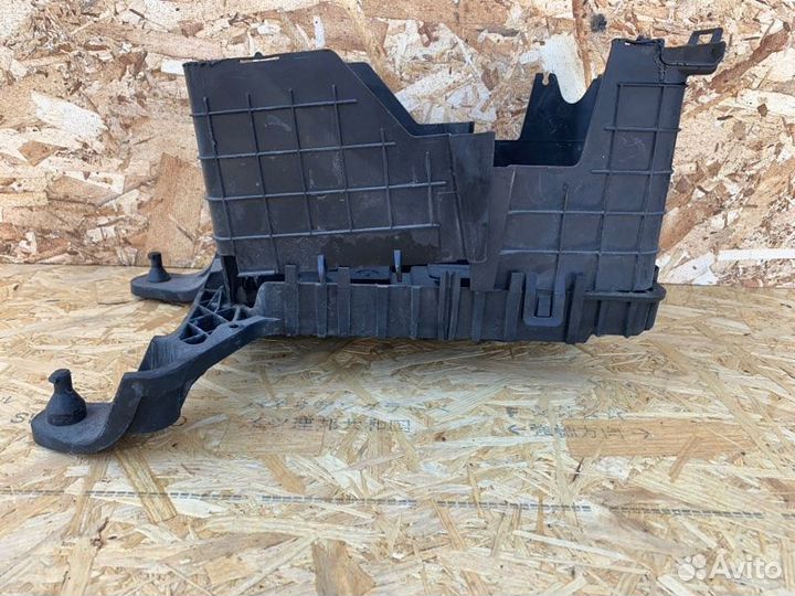 Площадка под аккумулятор Audi A3 8P 2008-2013