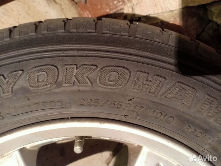 Yokohama Y390 225/65 R17 20F