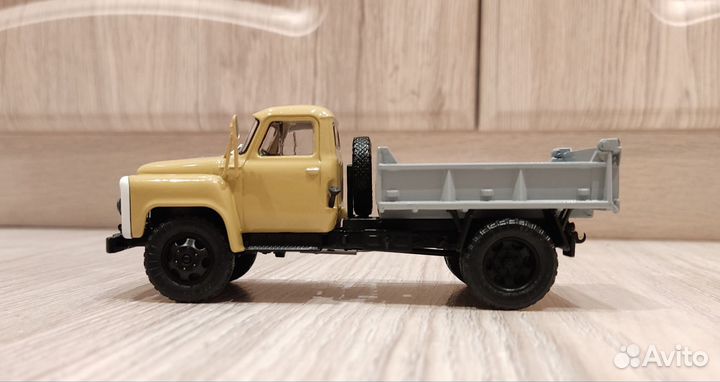 Газ-саз-3504 (газ-52) 1/43