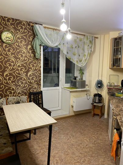 3-к. квартира, 89 м², 3/12 эт.