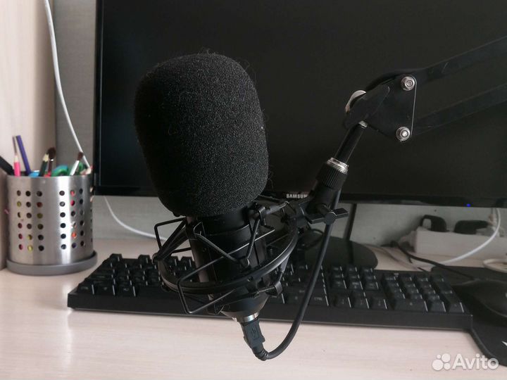 Микрофон студийный dexp