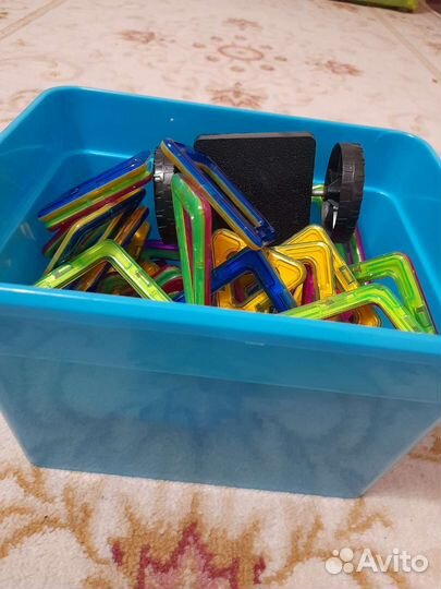 Конструкторы магнитные разные