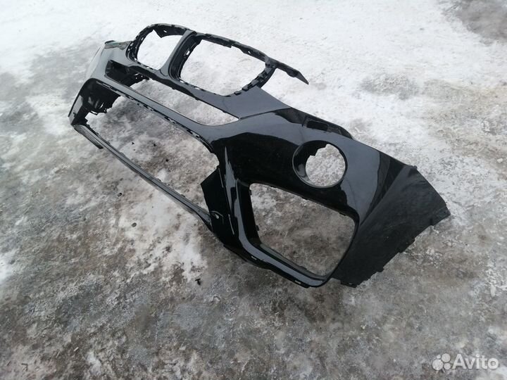 Бампер передний черный BMW X4 F26 2017 год