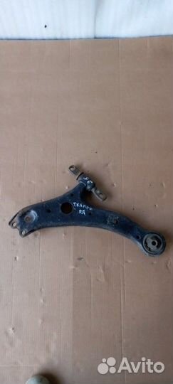 Рычаг подвески нижний передний правый Toyota Camry